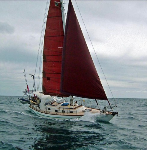 small monohull sailboat